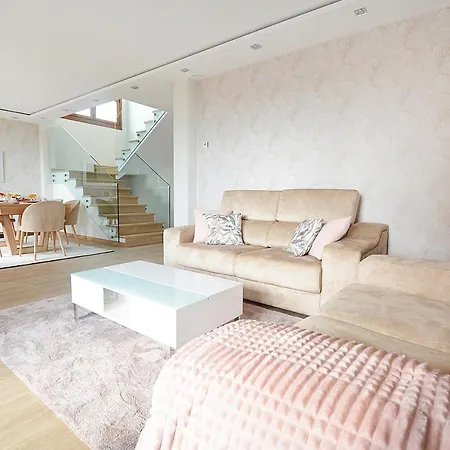 Galihost - Luxury Dreams In Playa Paxarinas Hébergement de vacances *